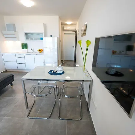 Apartment Abc A *